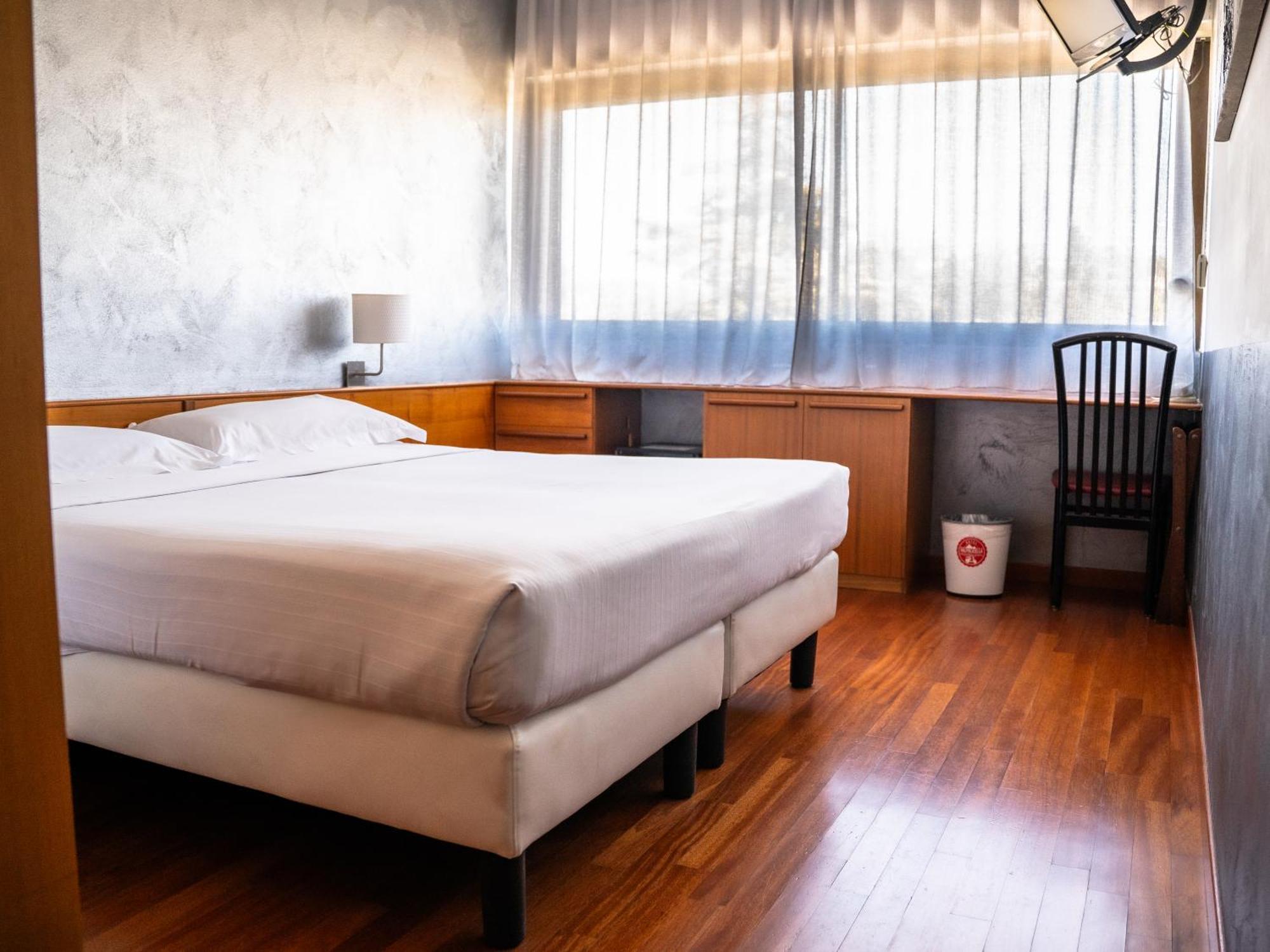 Hotel Valpolicella International ซานเปียโตร อิน กาเรียโน ภายนอก รูปภาพ
