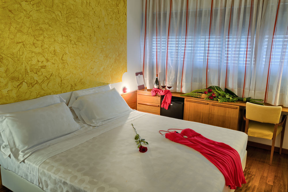 Hotel Valpolicella International ซานเปียโตร อิน กาเรียโน ภายนอก รูปภาพ